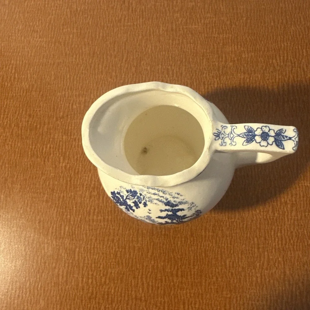 Vtg Blue And‎ White Cream Pitcher 3